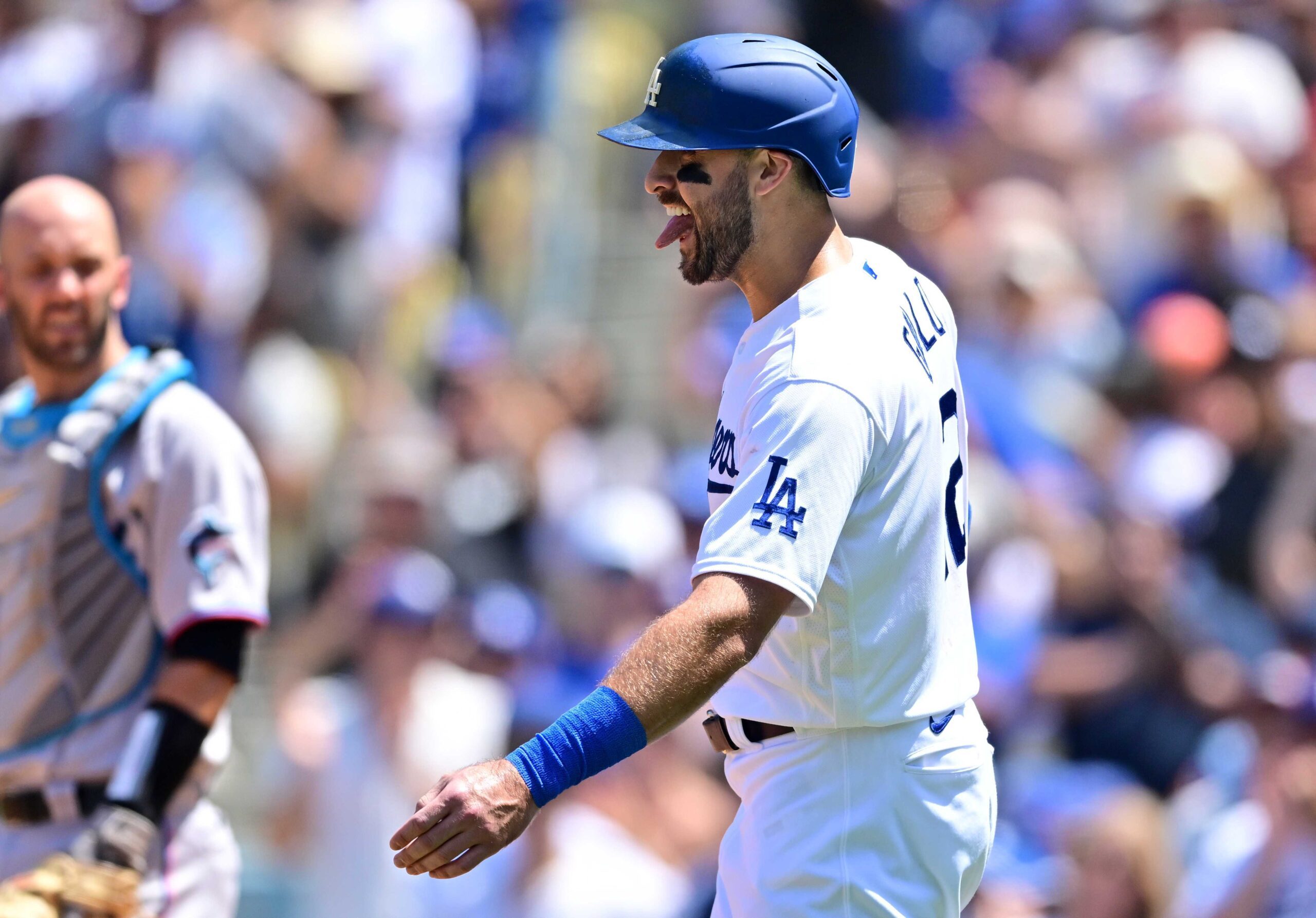 Dodgers Files: Joey Gallo’s Efficiency ‘Validates’ His Exhausting Work thumbnail